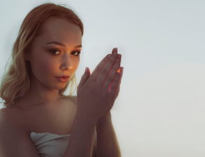 护肤新趋势，女士涂抹面膜品牌大比拼