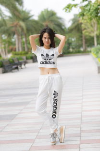 女款防晒衣小西服品牌，时尚与实用的完美结合