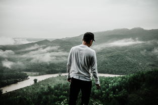 那些低调奢华的小众休闲男西服品牌