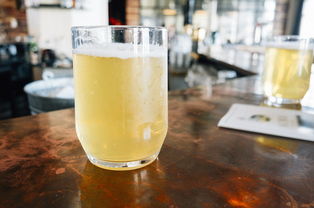 犀牛品牌水杯，时尚与实用的完美结合，你的夏日清凉好伴侣！