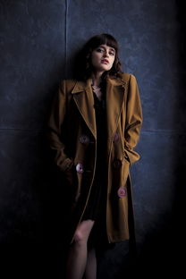 显肤色白的女西服品牌大解析