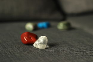 黄金手链与品牌手链的比较