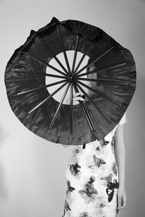 建水旗袍晚礼服，古典与现代的完美邂逅