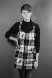 品牌女装格子小西服，时尚与经典的完美结合