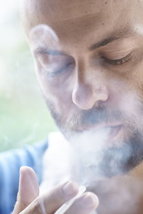 男士发型定型发胶推荐指南—品质之选，魅力之选！