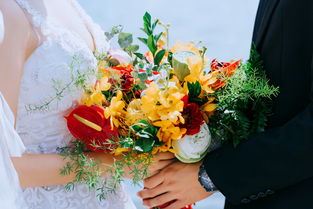 穿上品牌旗袍妈妈礼服，优雅绽放母爱光芒