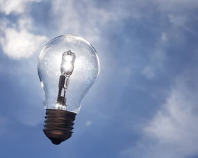 太阳能灯具的多样性与实用案例